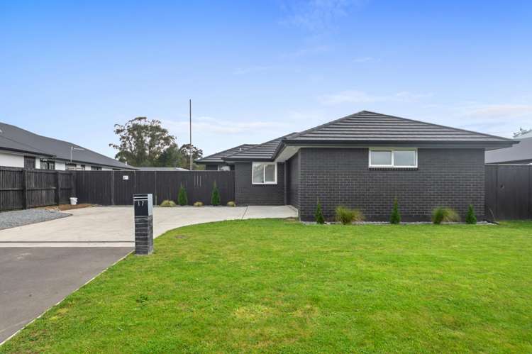 17 Stormlea Drive Southbridge_19