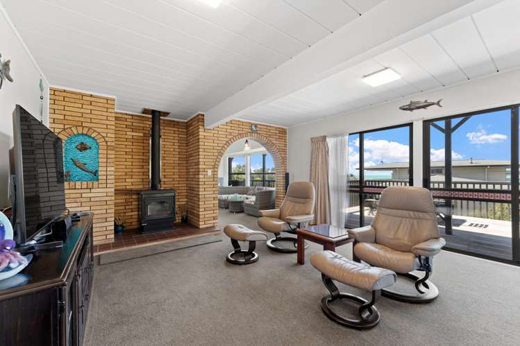 12 Cooper Road Stanmore Bay_3