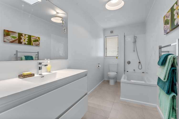 1/1 Manuka Road Bayview_9