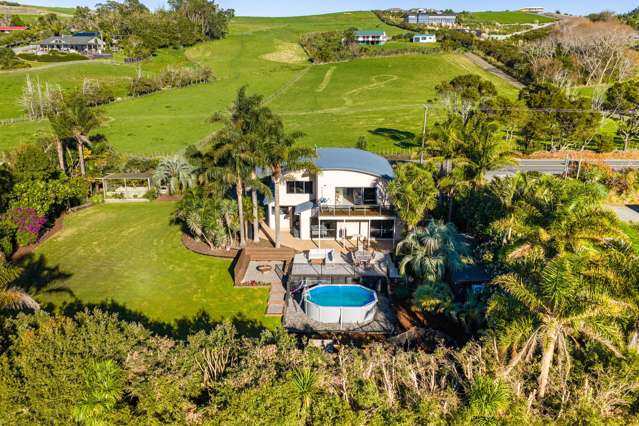 381 Cove Road Waipu_2