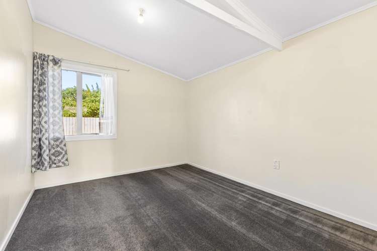 33 Pearl Baker Drive Otara_19