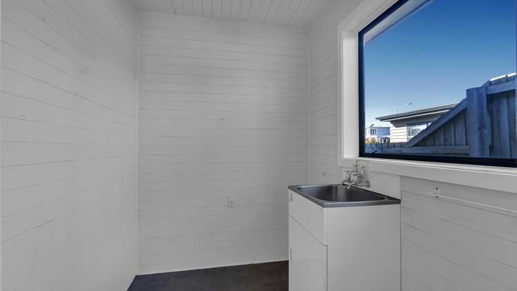 146 Estuary Road South New Brighton_7