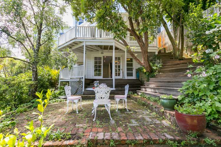 31 Maarama Crescent Aro Valley_17