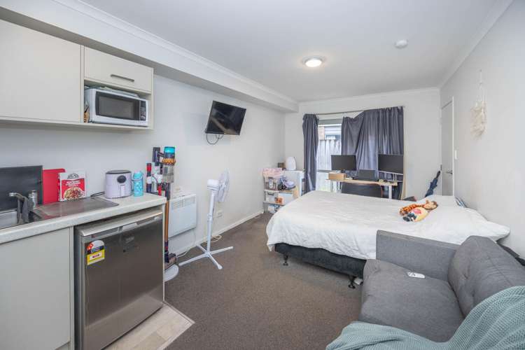 3/9 Greensboro Street Hamilton East_8