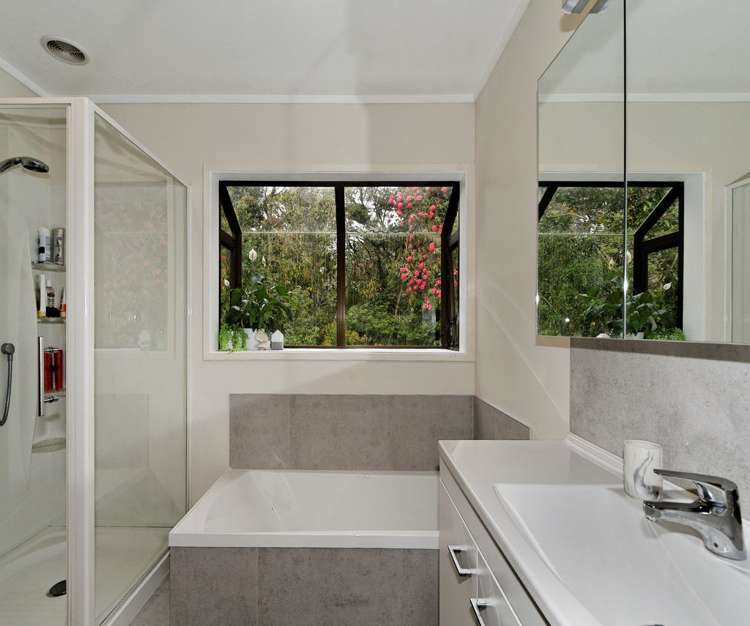 1 South Lynn Road Titirangi_5