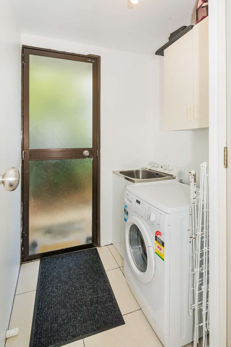 2/63 Hindmarsh Street Henderson_15