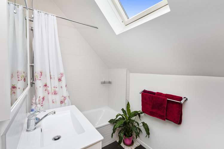 3/126 Idris Road Strowan_14