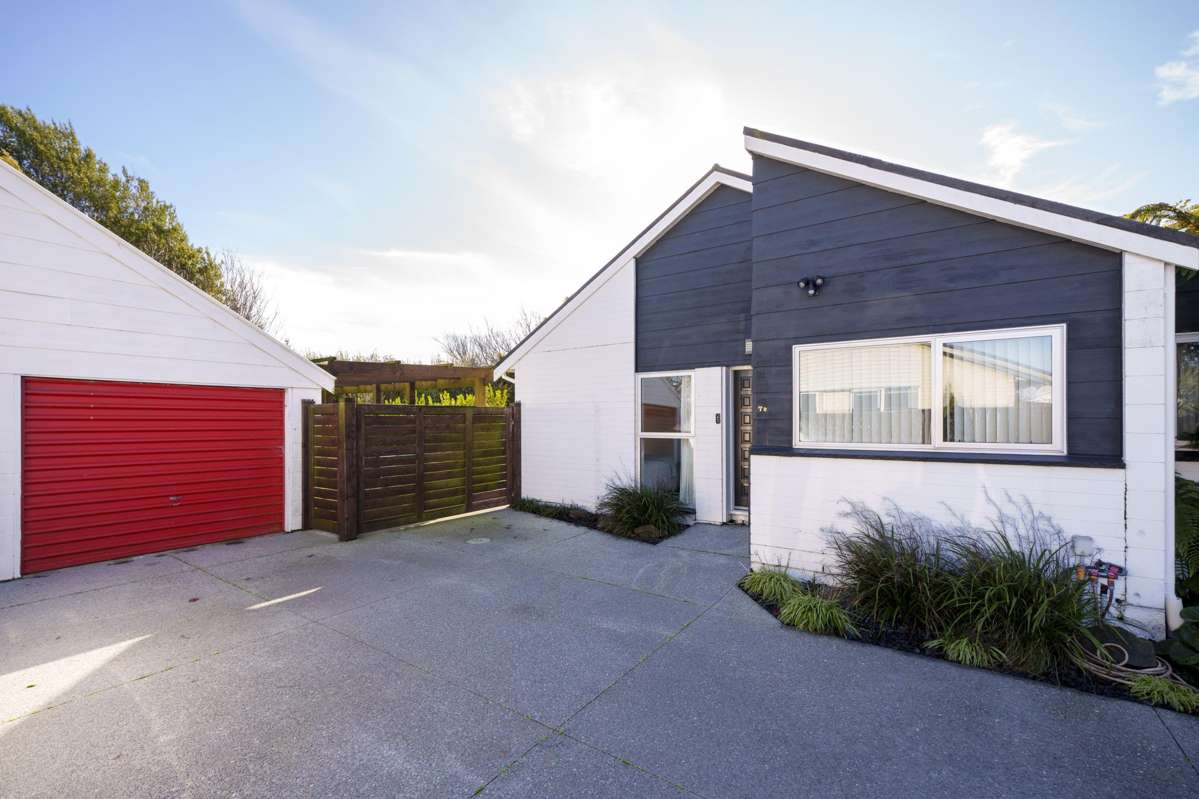 2/7 Glenys Place_0