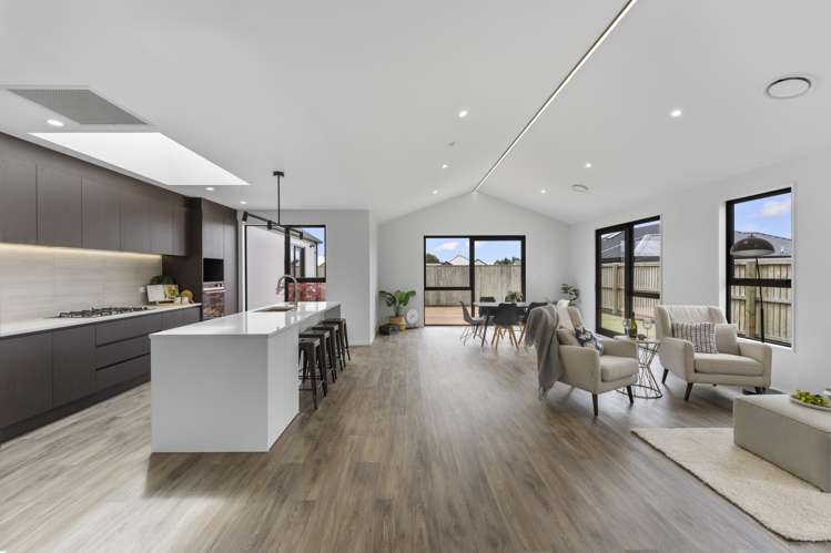 11 Lorenzos Lane Halswell_4