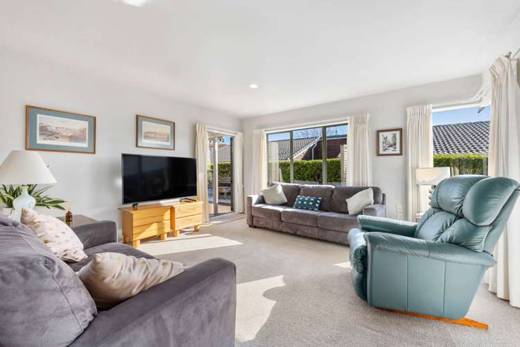 51 The Grove Red Beach_7