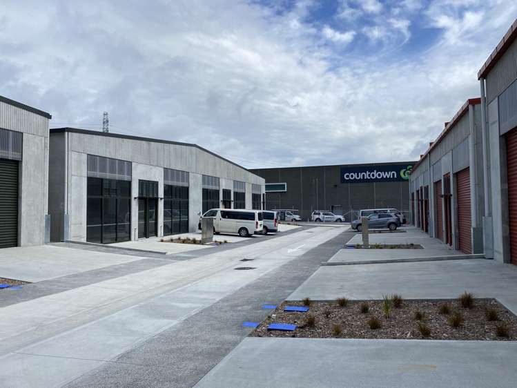 41/20 William Earp Place Tawa_1