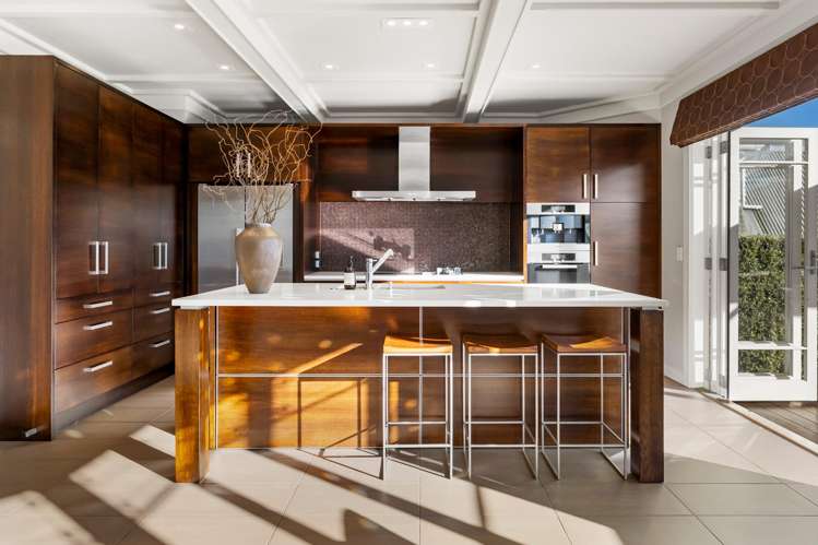 15 Lynch Street Point Chevalier_13