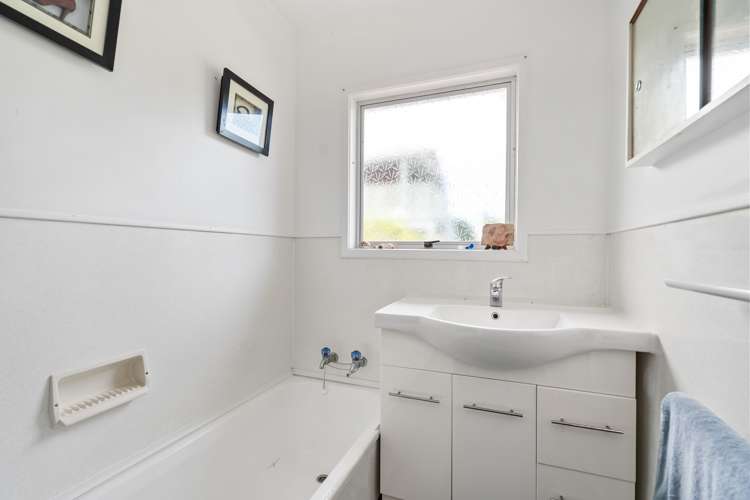 9 Lockesley Place Onerahi_10