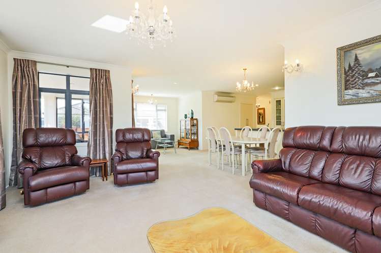 5 Mana Place Poraiti_6