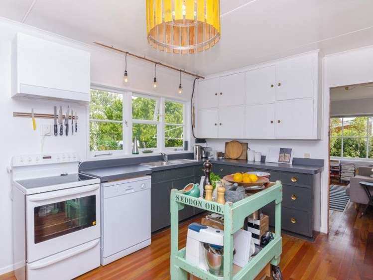 8 Seddon Street Carterton_2