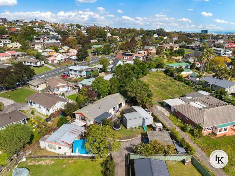 151 Boundary Road Clover Park_23