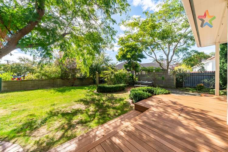 51 Pohutukawa Street Woburn_21