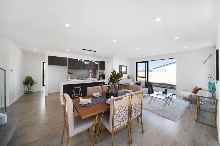 13 Korowhiti Road Clarks Beach_7