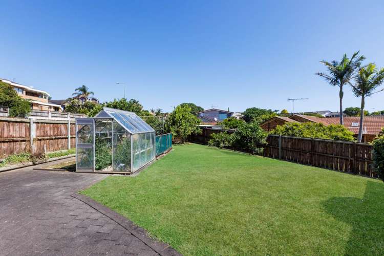 35 Oliver Road Eastern Beach_22