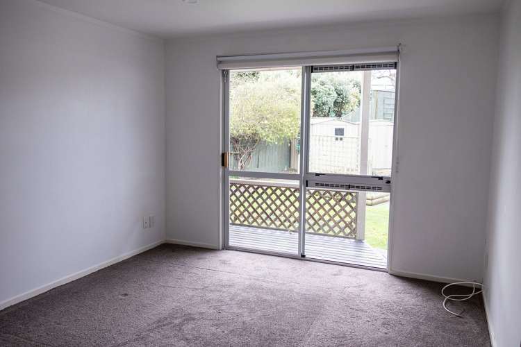 94 Treadwell Street Springvale_8