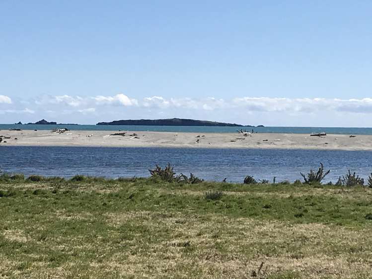 11 Fox Moth Drive Haast_4