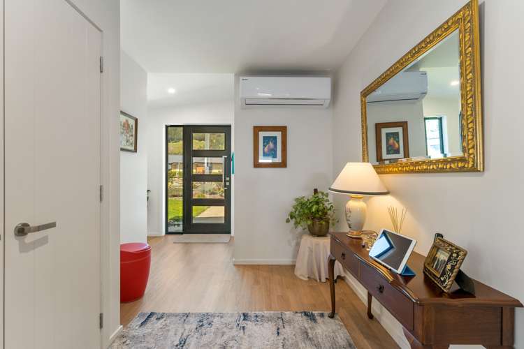 22 Pine Crest Drive Richmond_7