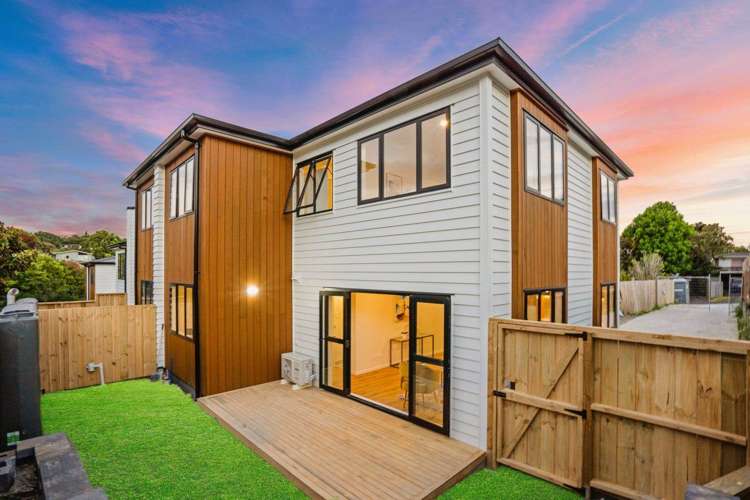 16a Bellringer Road Massey_16