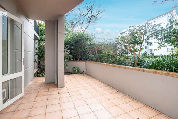 Gb/18 Joseph Banks Terrace Remuera_0