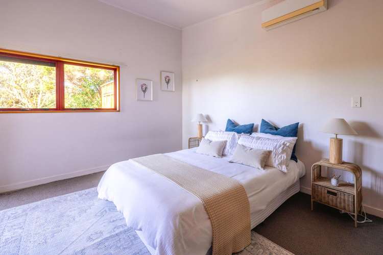 100 Trig Hill Road Onetangi_17