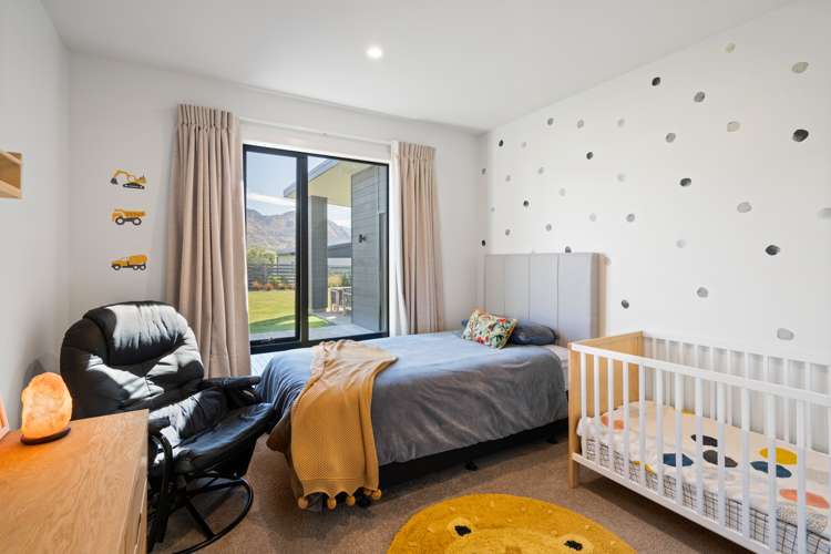 9 Centre Crescent Wanaka_19