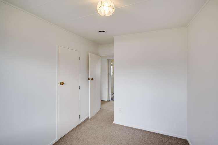 36 Tucker Lane Clive_15