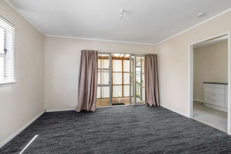 25 Penton Road Stanmore Bay_13