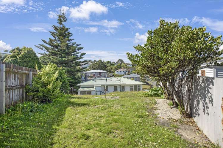 6 Hampshire Street Cannons Creek_11