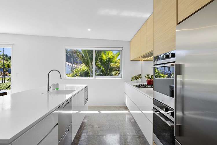 75 Links Drive Waiwhakaiho_10