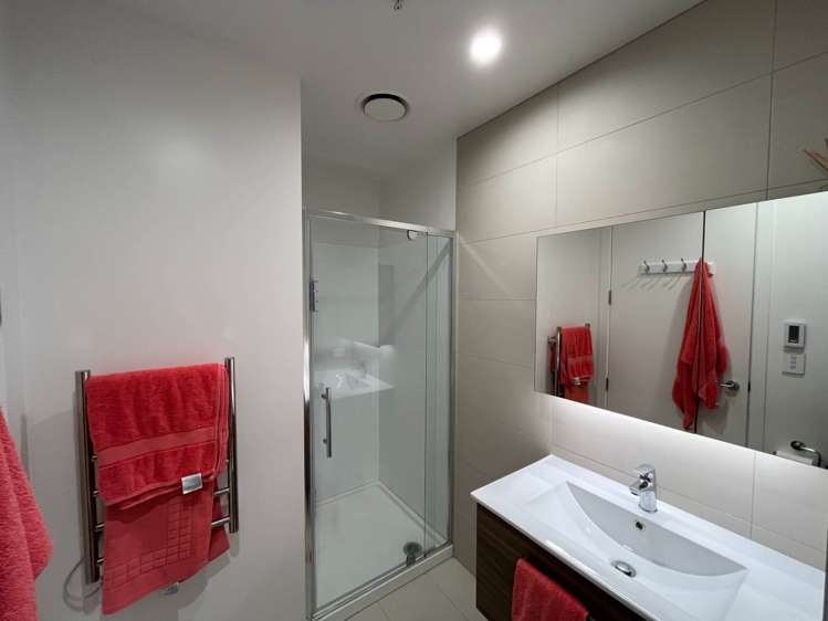 1005/8 Waikumete Road Glen Eden_5