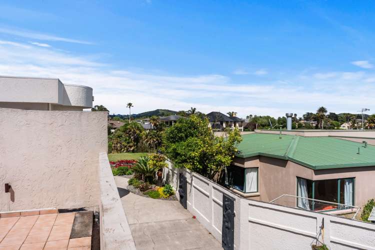 9 Santorini Key Papamoa_5