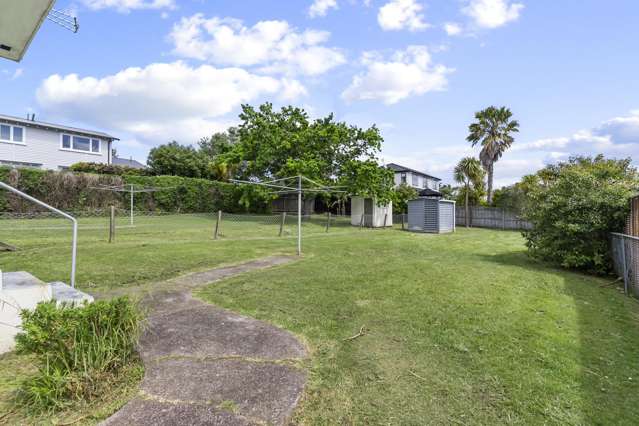 48 and 50 Walmer Road Point Chevalier_4