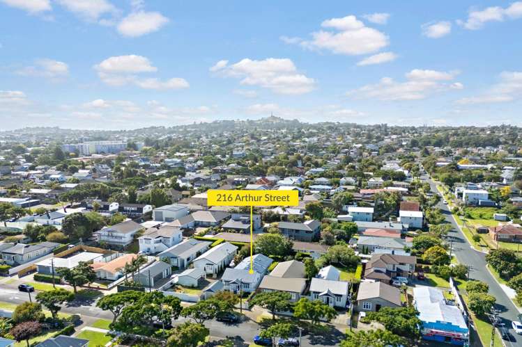 216 Arthur Street Onehunga_21