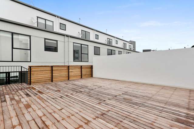 10 Kimiora Street Three Kings_2