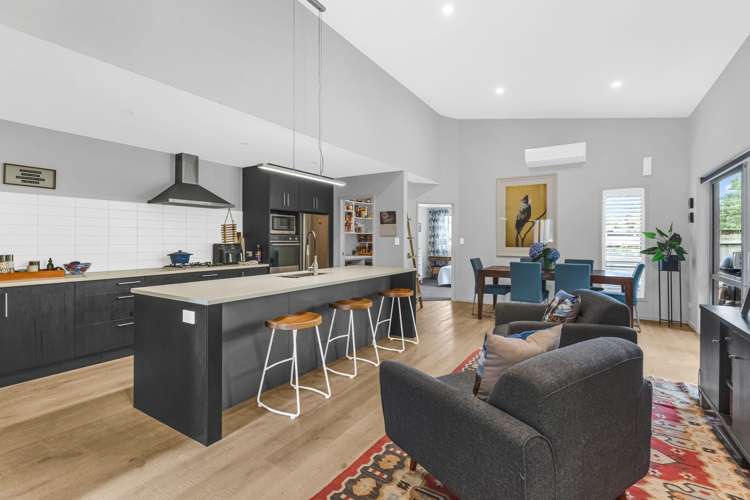 313 Main Road Tairua_10