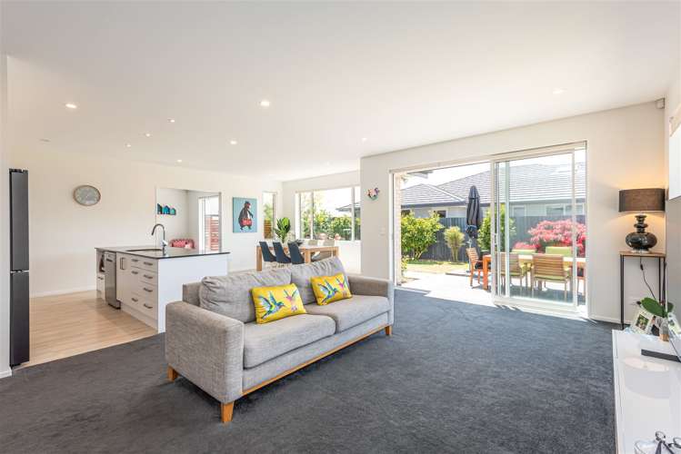 4 James Caird Lane Wigram_10