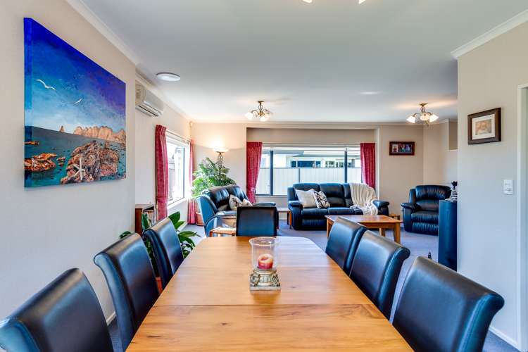 16 Forbury Way Taradale_7