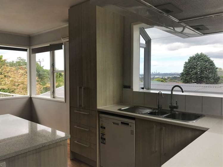 5 Cron Avenue Te Atatu South_6