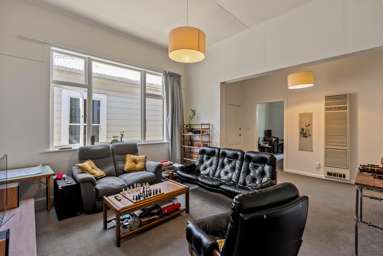 211 Grant Road_3