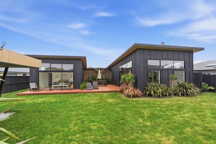 93 Beachvale Drive_0