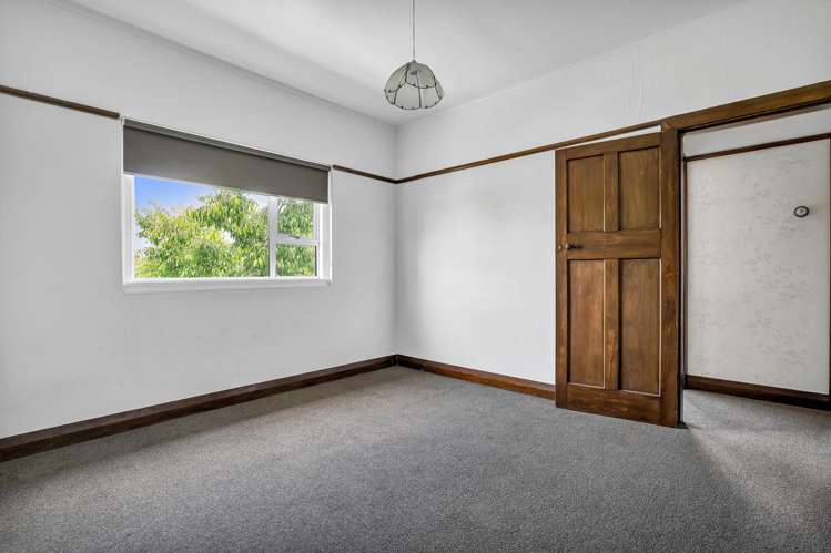 175 and175A High Street Eltham_18