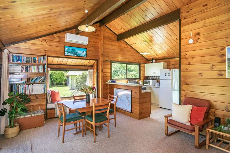 9 Margot Place Hahei_7