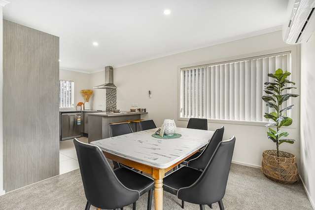 11 Charlotte Crescent Dinsdale_3