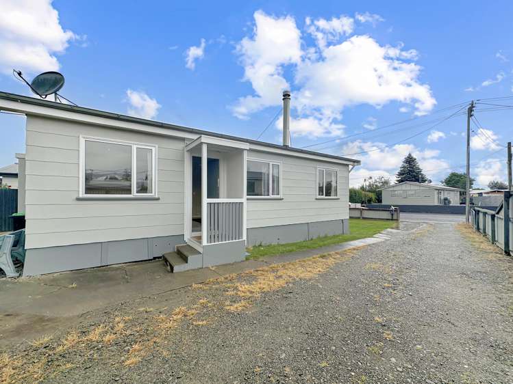 14 Sefton Street Twizel_15