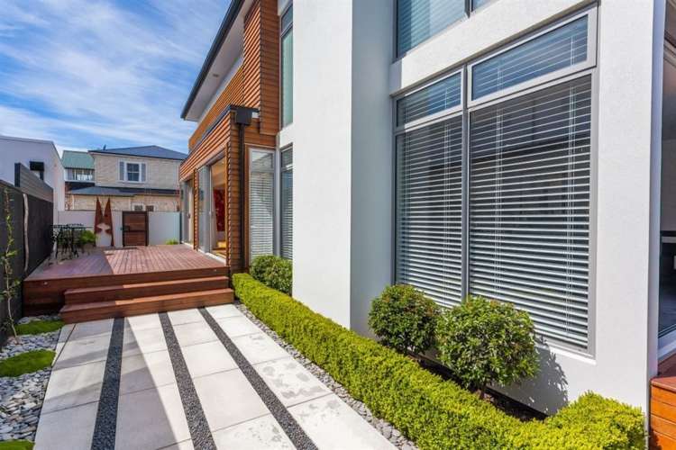 20a Holmwood Road Merivale_18